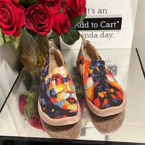 Ladies UIN CANVAS SLIP ON SHOES